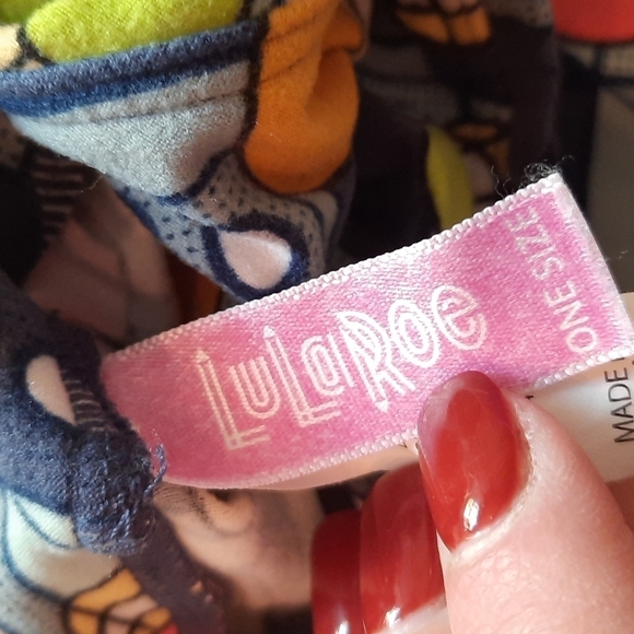 Lularoe Disney Mickey Mouse one size leggings - Picture 3 of 4